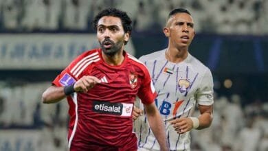 سفيان رحيمي نجم العين الإماراتي وحسين الشحات لاعب الاهلي (X/alainfcae)