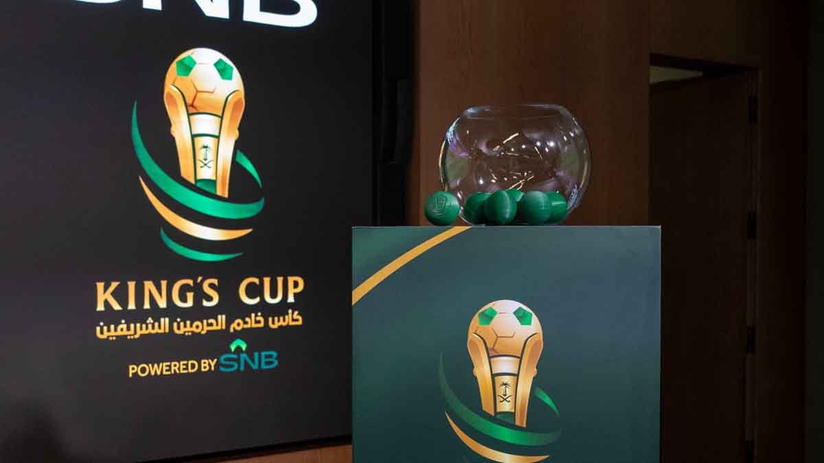 اثناء سحب قرعة الدور ثمن نهائي لبطولة كاس الملك (X/ KingCupSA)