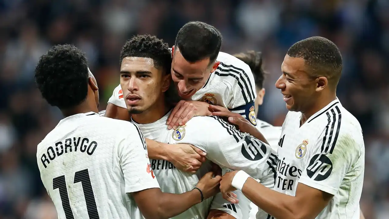 نجوم ريال مدريد يحتلفون بهدف جود بيلينغهام والفوز على خيتافي في الليغا (Getty)