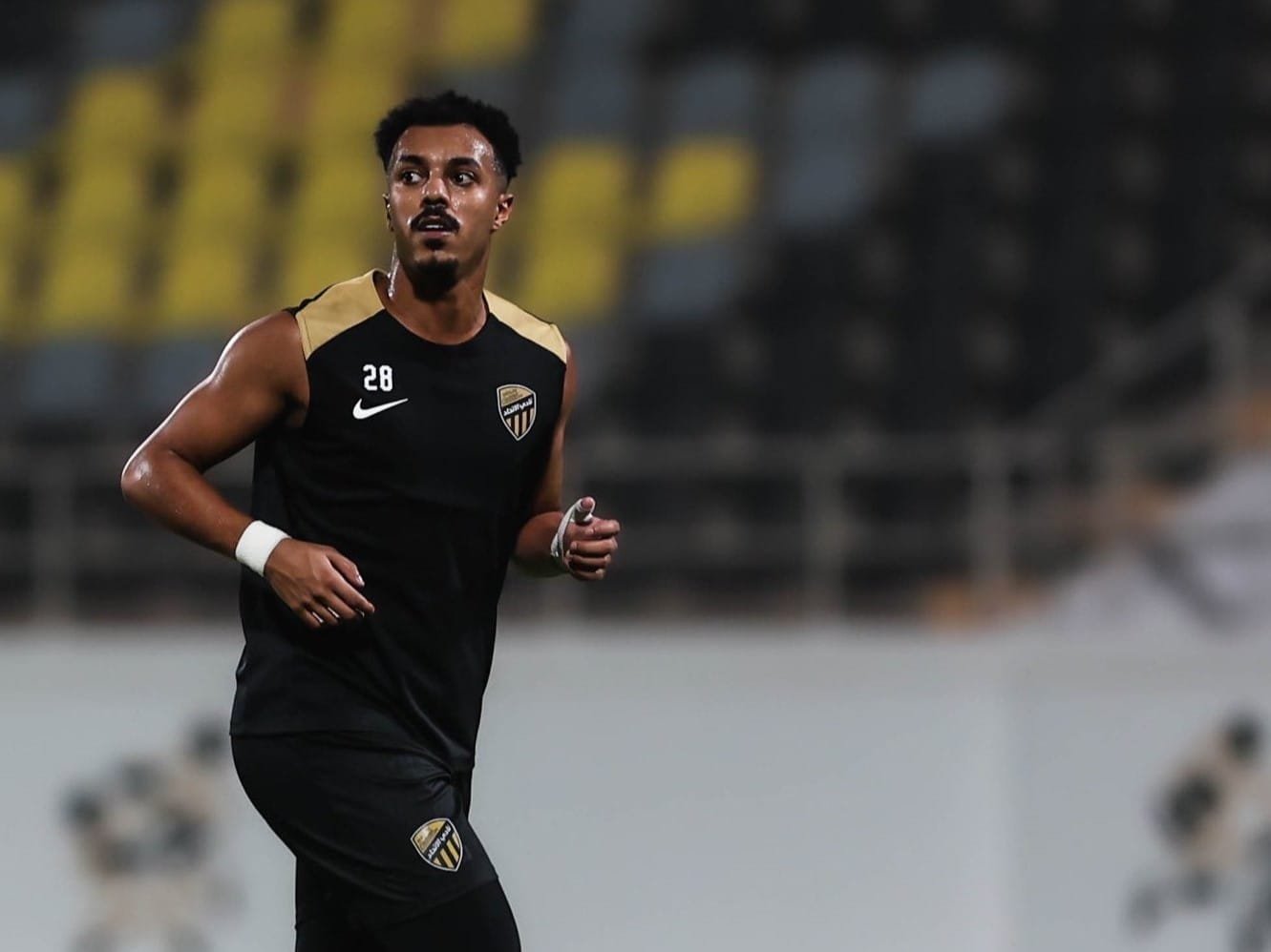 أحمد بامسعود مدافع الاتحاد