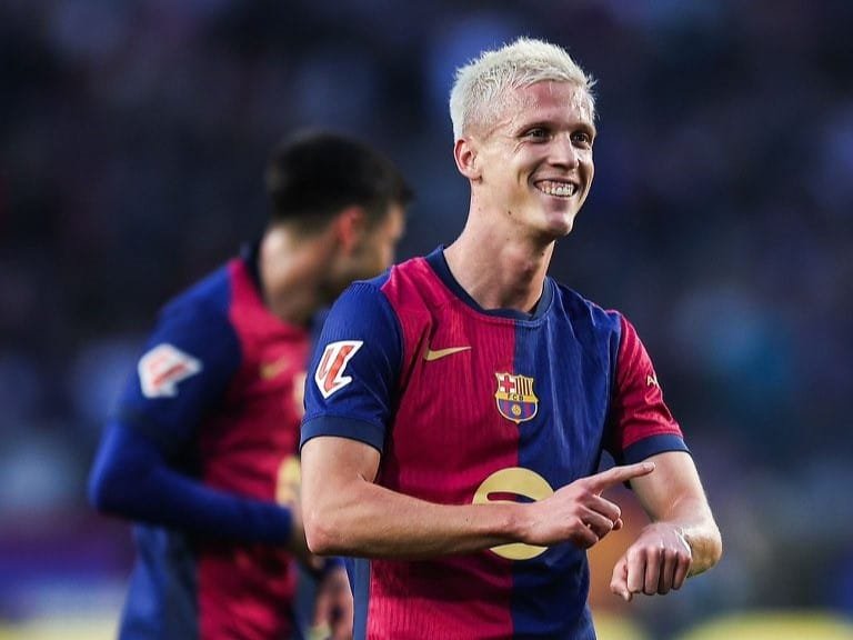 داني أولمو لاعب برشلونة