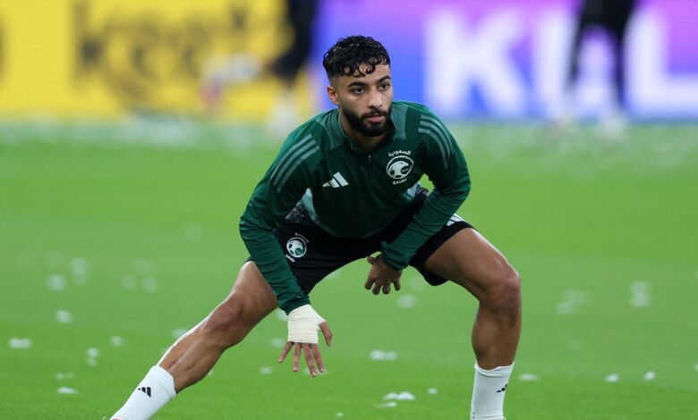 مدرب السعودية السابق يبرّئ أبو الشامات.. ويحدد ما يحتاجه الأخضر