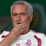 مورينيو يطمئن غرفة ريال مدريد ويرفض ضم يامال