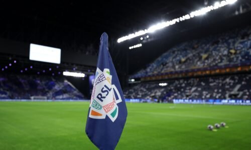 تأجيل جولة الكلاسيكو.. تبعثر خليجي 27 أوراق دوري روشن