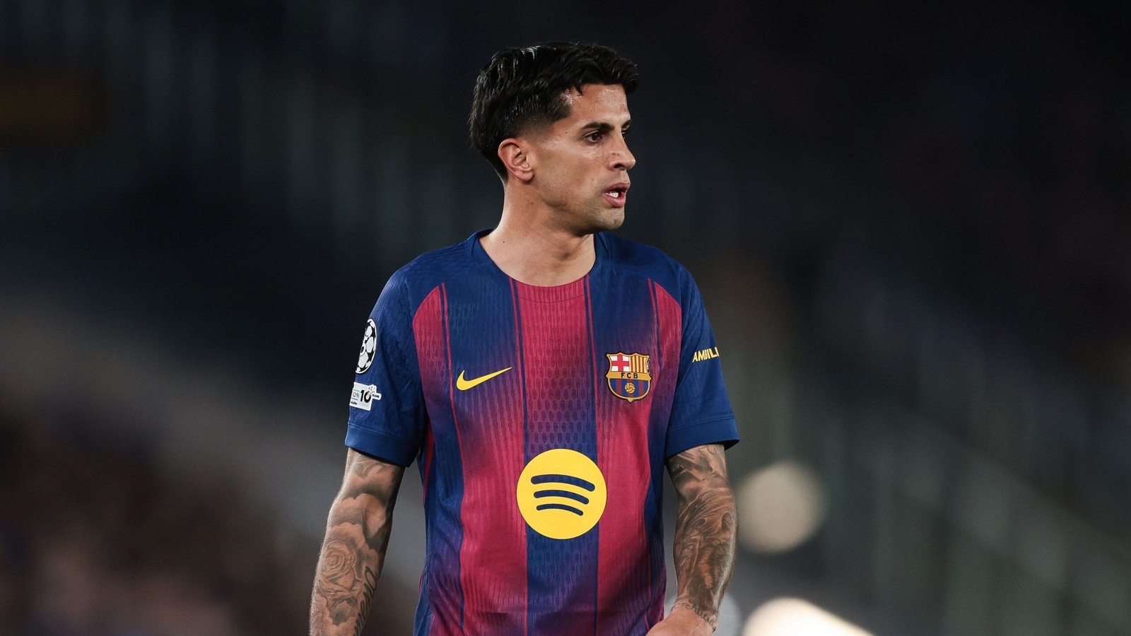 برشلونة يعلن تعاقده مع كانسيلو كصفقة ثالثة