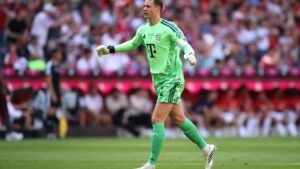 مانويل نوير يثير الشكوك مجددًا حول اعتزاله