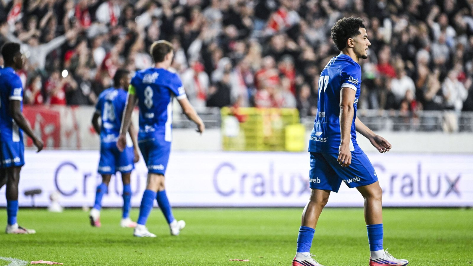 نادٍ ألماني عريق يفاوض نجم المغرب زكريا الواحدي