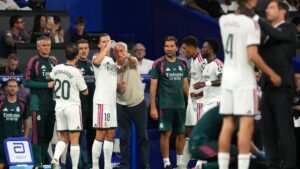 مورينيو: لماذا أطاح كاريراس من التشكيل؟