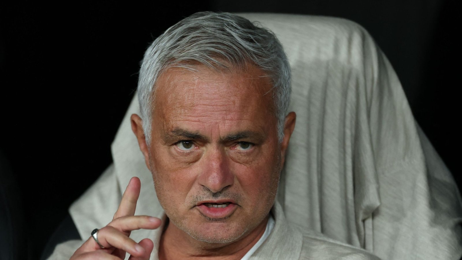 تصريحات مورينيو تفاجئ كابيلو وتبشّر بريال مدريد