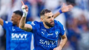 الهلال يواصل مطاردة بديل بنزيما بعرض جديد