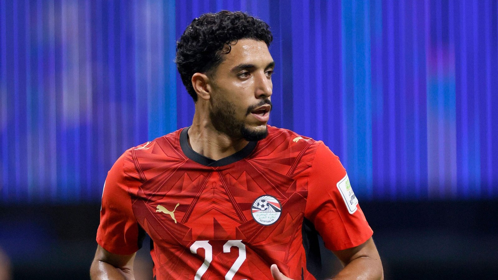 عمر مرموش أساسياً مع دي زيربي في مواجهة نيوكاسل