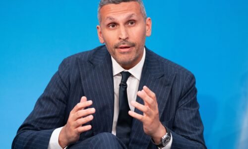 خالدون المبارك يكسر الصمت برد رسمي: لن نمنحهم الفرصة