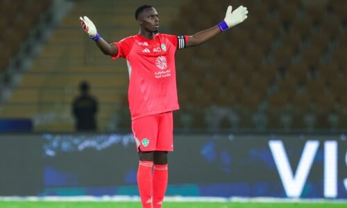 ميندي يورط الأهلي بالكلاسيكو.. والهلال يفرط في الفرصة