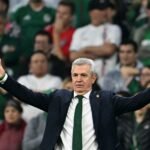 خافيير أجيري يعتذر لنجم برشلونة بعد أزمة فالنسيا