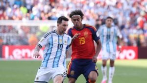 برشلونة الأفضل في العالم: أديمي يرد على القلق ويثني على يامال