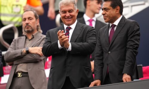 اقتصاد برشلونة يواجه رياح الخطر.. ويتوقف على 3 عوامل