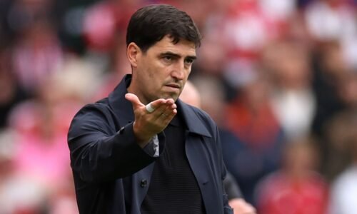 ليفربول يستبعد كييزا وإندو من قائمة دوري الأبطال