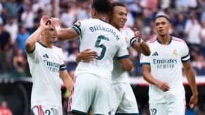 تجمع نجوم ريال مدريد.. من الصباح حتى الليل في فالديبيباس
