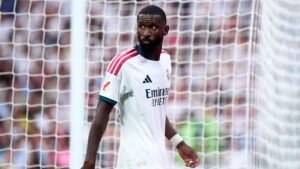 ديربي مدريد: أسطورة أتلتيكو يرد على استفزازات روديجر