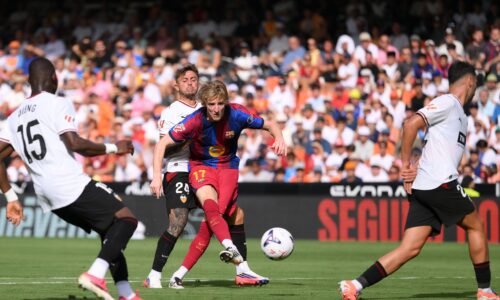 جوردون مع برشلونة.. 4 مباريات تكفي لتحطيم رقم قياسي