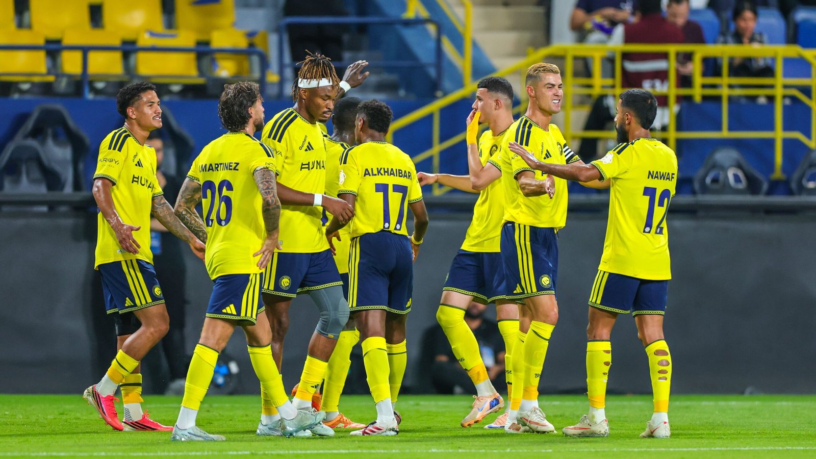 الهريفي ينتقد النصر: فوضى ورعونة رغم الفوز على أبها