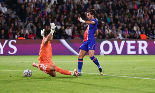 فيران توريس يبدي رأيه في ترشيح برشلونة وريال مدريد للقب الأوروبي