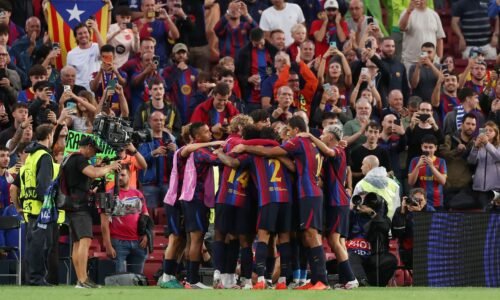 برشلونة يفتح مسارين لزيادة الإيرادات
