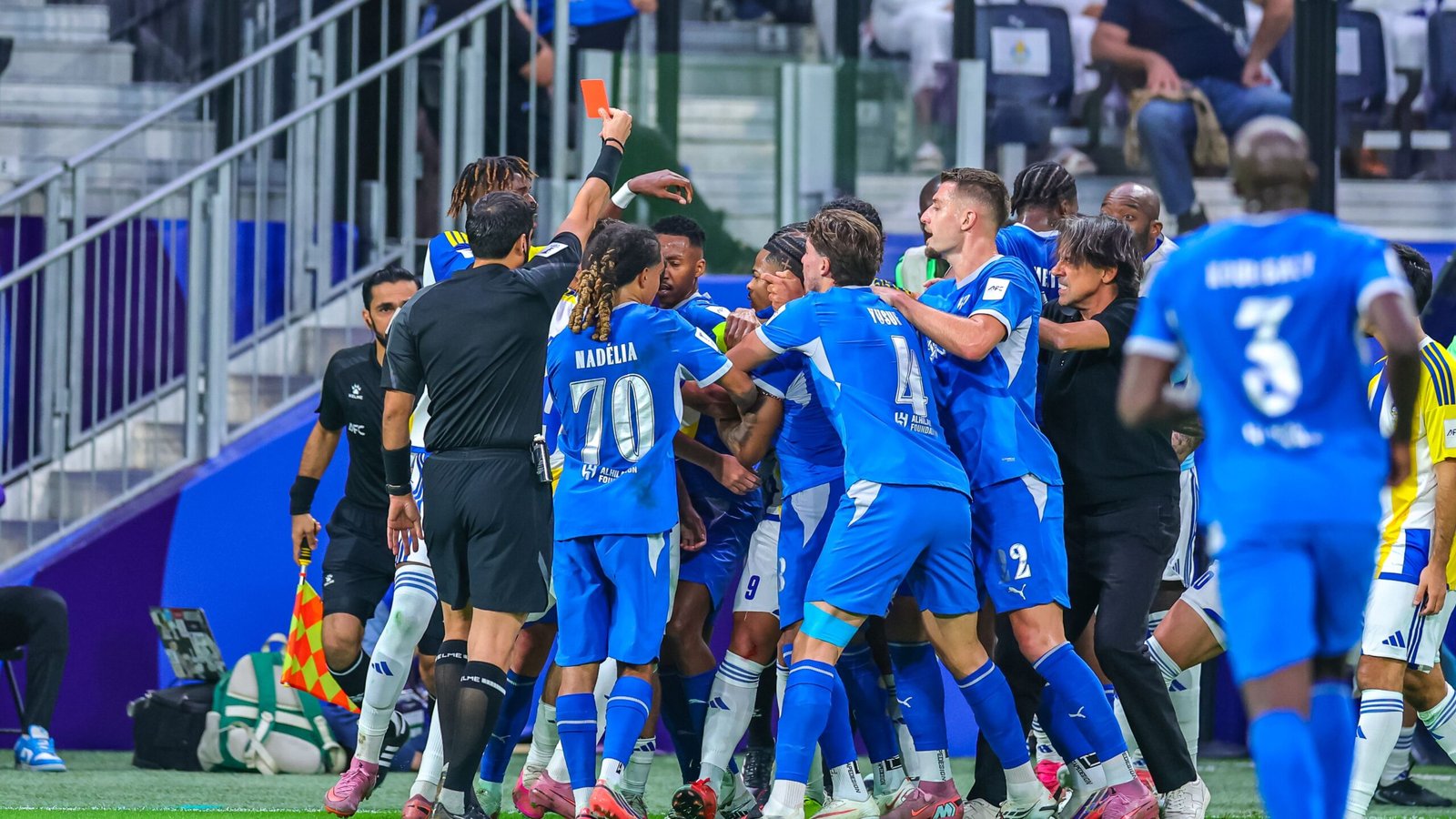 عقوبة مشددة في دوري أبطال آسيا.. الاتحاد الآسيوي يخاطب الهلال