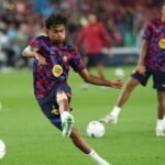 فيديو لامين يامال يورط لاعبًا سعوديًا مع الجماهير