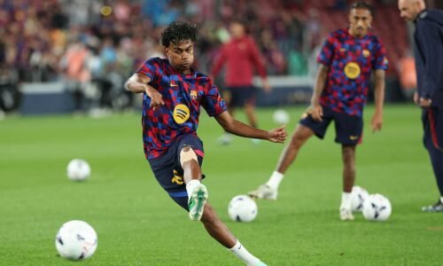 فيديو لامين يامال يورط لاعبًا سعوديًا مع الجماهير