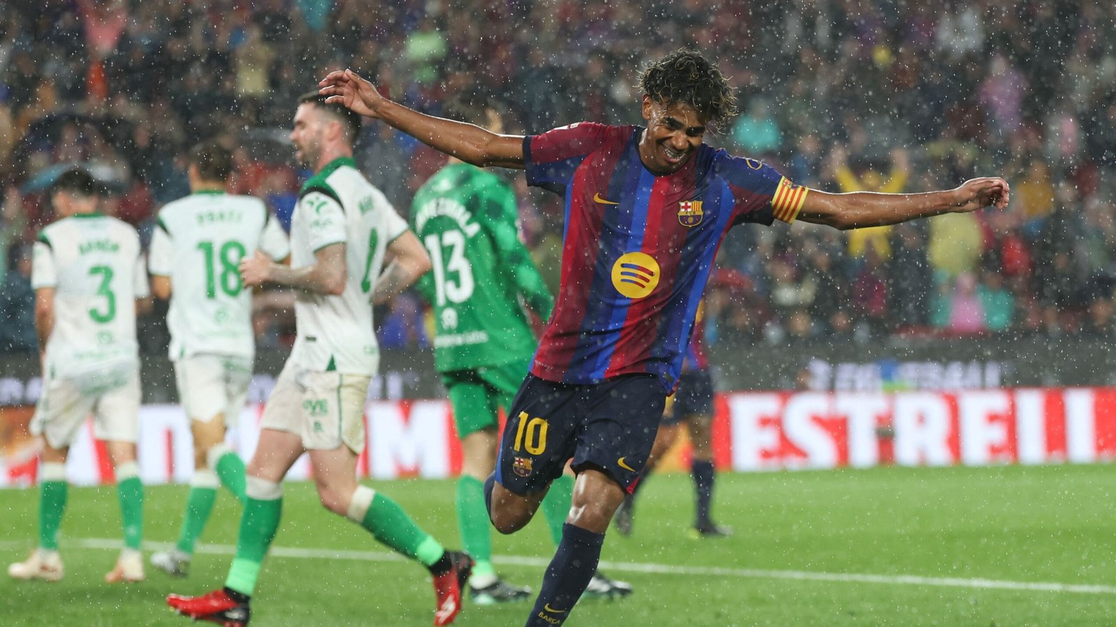 برشلونة.. أرقام نادرة بعد سباعية راسينج لم تحدث منذ قرن