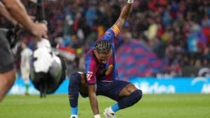 رافينيا لا يفهم موقف أتلتيكو من ألفاريز