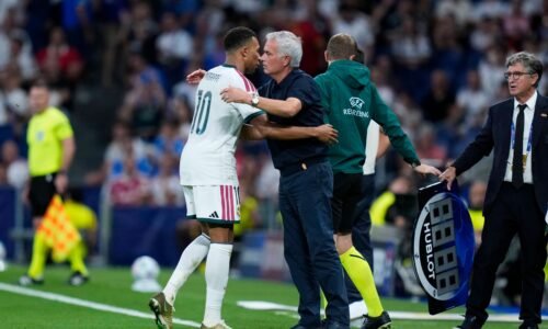 صحفي مدريدي: معضلة مبابي وفينيسيوس تسيطر على مورينيو