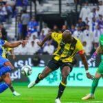 الهلال والاتحاد.. كلاسيكو الجولة الثامنة وينتهي 3-2
