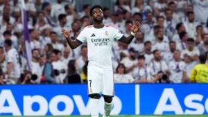 شبح الإيقاف يطارد مدافع ريال مدريد قبل الكلاسيكو